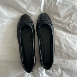 H&M Ballet Flats (SIZE 9 WOMEN’S) - LIKE NEW